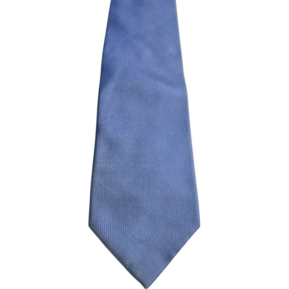Van Heusen- Solid Blue 100% Silk Stain Resistant Tie